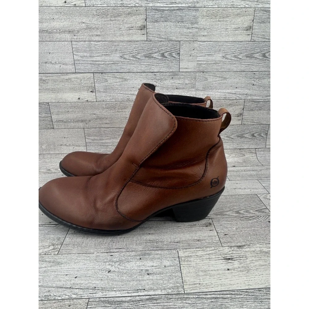 Born Brown Leather Ankle Boots Womens 9.5 M/W‎ Casual Western Heel Comfort Shoes